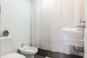 Shower - MOT + GuateFlat 'E' - 1 Bd Balcony Palermo Soho (Buenos Aires)