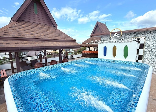 Piscine sur le toit