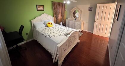 Your ideal 4-bdrm spacious gateway awaits