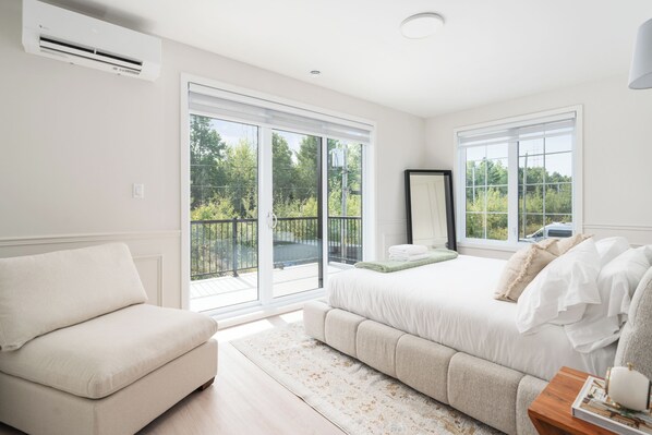 3 habitaciones, tabla de planchar con plancha, wifi y ropa de cama 