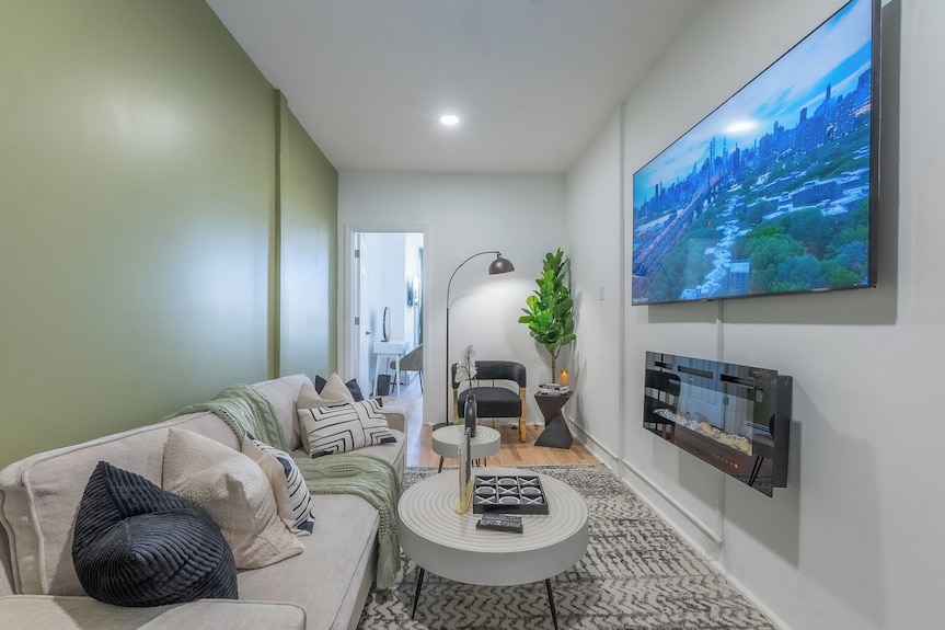 Calm Cocoon By The Train+we Pay Half Your Parking, Sleeps 6! 10% Off 7 Days - Brooklyn, NY
