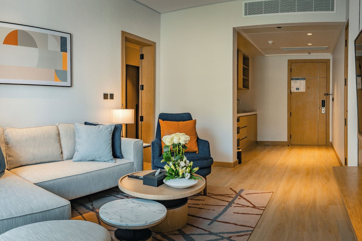 Premium studio suite, 1 kingsize bed, balkon | Een kluis op de kamer, een bureau, geluiddichte muren, gratis wifi