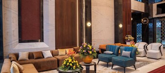 Peaceful celebrity resort near Mahakal Mandir in Indore Ujjain Highway.