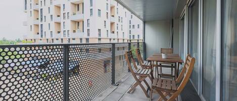 Apartment | Speisen im Freien