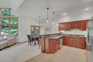 Interior - Charming hillside haven townhome at Holiday Valley in Ellicottville (Ellicottville)