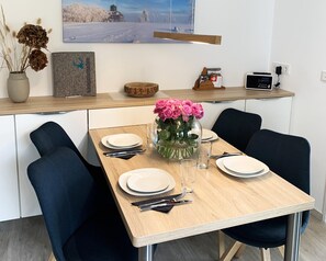 Dining - Winterberg gem With Pool, Sauna (Winterberg)