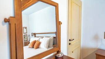 Blackout drapes, iron/ironing board, free WiFi