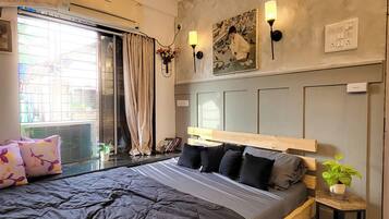 1 bedroom, iron/ironing board, WiFi, bed sheets
