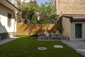 Comfort Apartment, 2 Bedrooms, Non Smoking | Courtyard - Dinbnb Apartments Grunerlokka (Oslo)