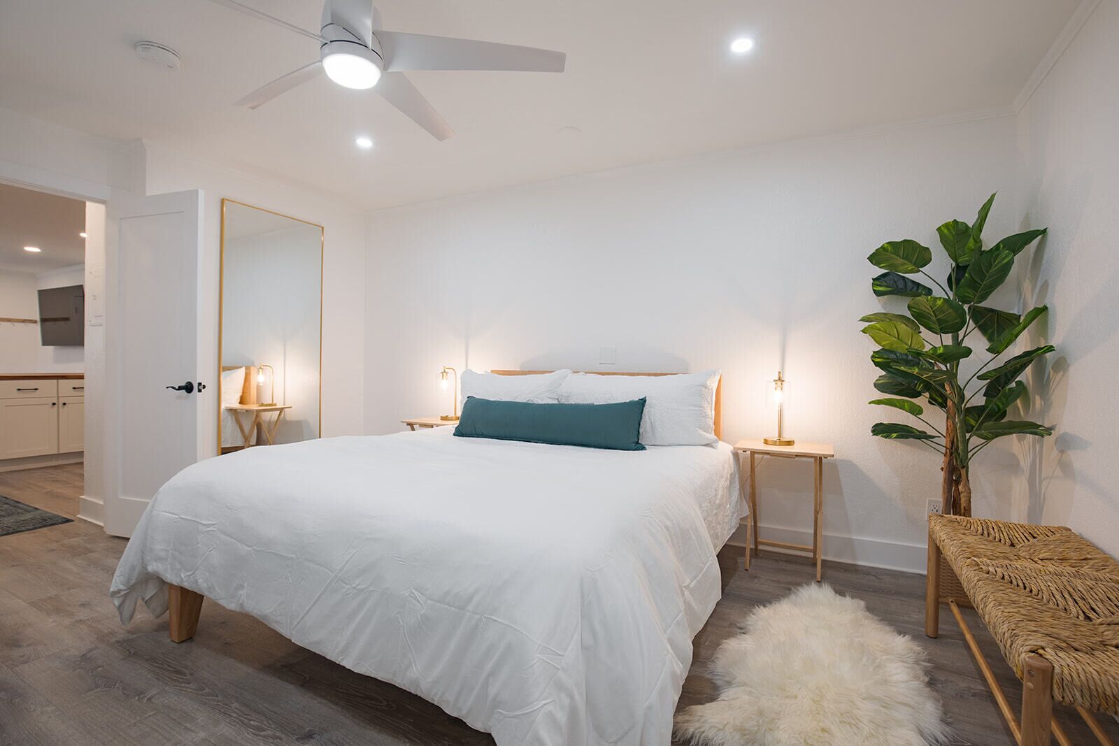 1 bedroom, iron/ironing board, WiFi, bed sheets