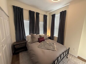 1 bedroom, free WiFi, bed sheets