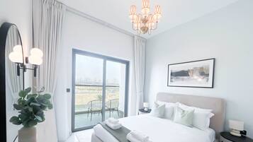 2 dormitoris, planxa i posts de planxar, Internet i roba de llit