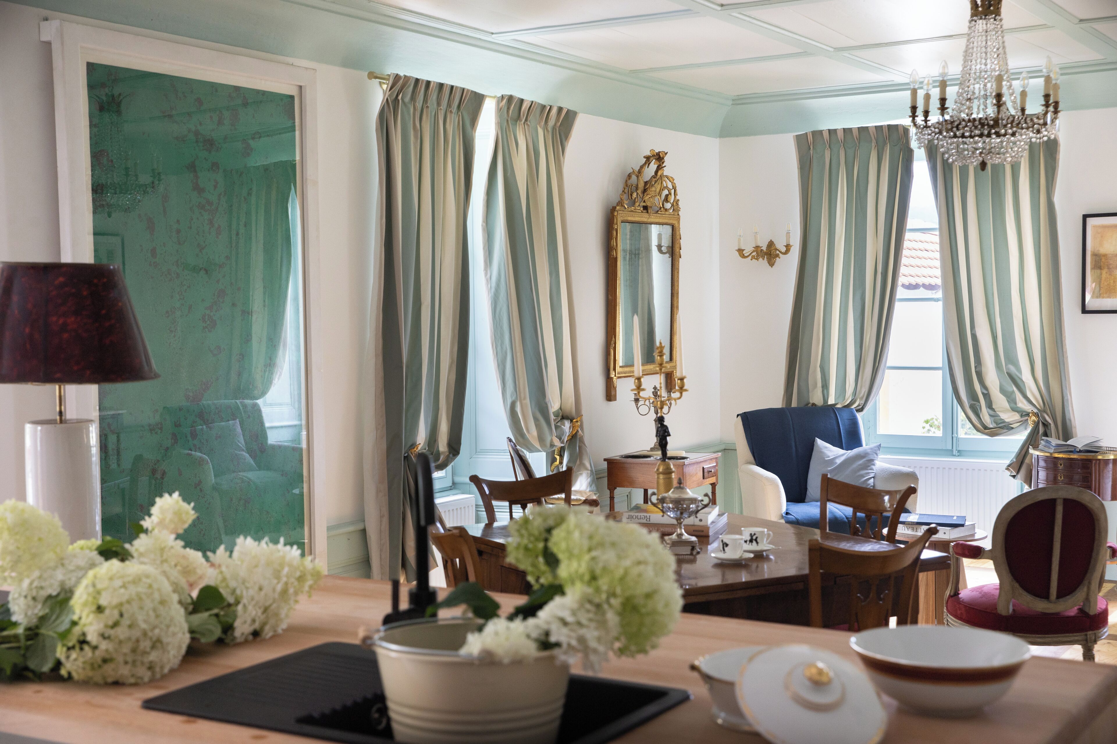 Grand Apartment, Garden View | Living area