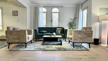 Télévision à écran plat