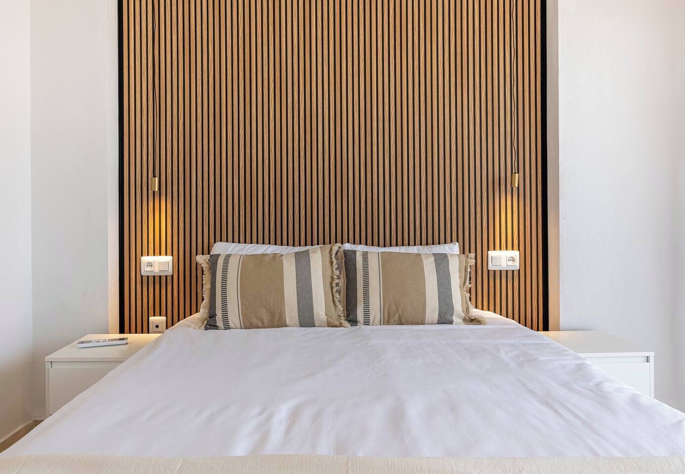 2 chambres, fer et planche à repasser, Wi-Fi, draps fournis