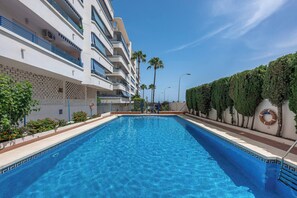 Pool - Birght flat in San Pedro with Pool and Parking (San Pedro de Alcántara)
