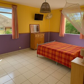 1 bedroom, WiFi, bed sheets - Sea view studio (Bouillante)