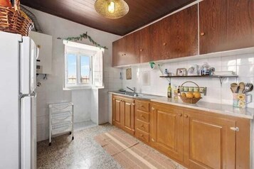 Microonde, forno, pentole/stoviglie/utensili