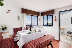 Dining room - casa de ferias (Sintra)