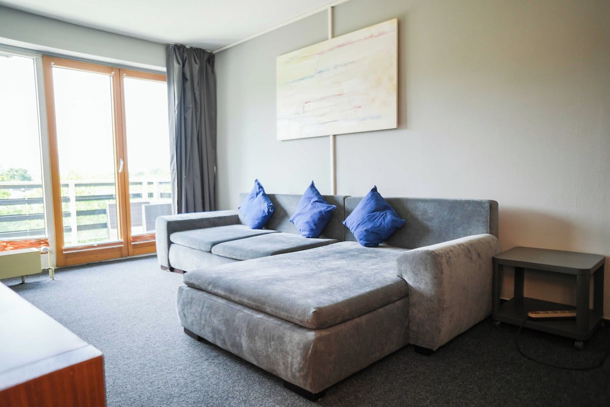 Apartment, Balcony