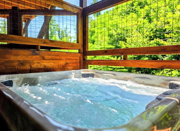 Baignoire à remous extérieure