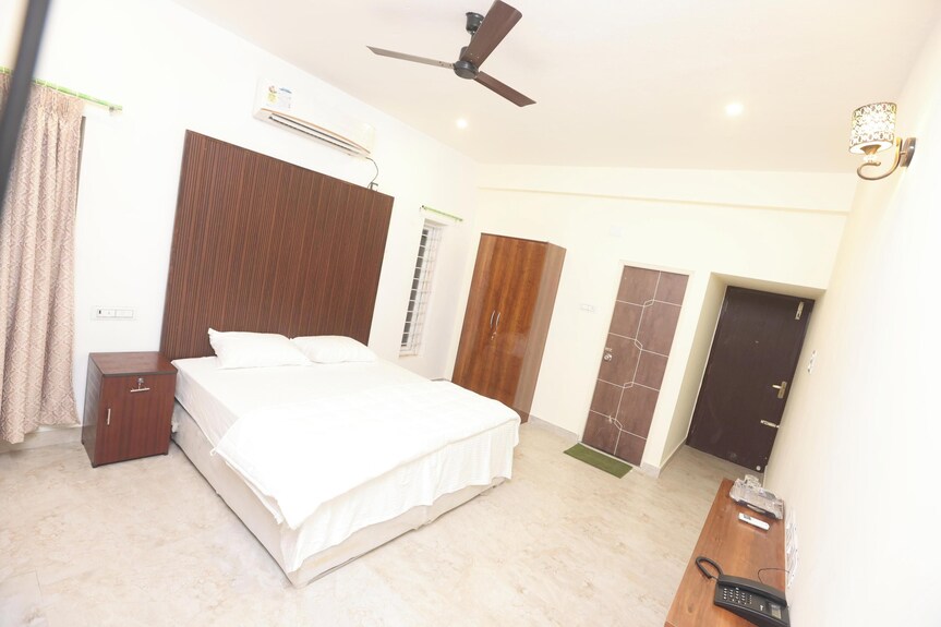 3-bedroom With Swimming Pool Villa In Lovely Kanathur With Wifi, Ac. - Chennai