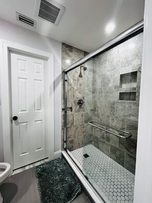 Towels, toilet paper