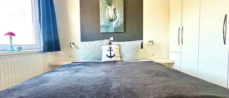 1 bedroom, in-room safe, travel crib, free WiFi