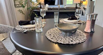 ATV trail nearby, dog-friendly 1-bed apartment in D-F with fully-stocked kitchen