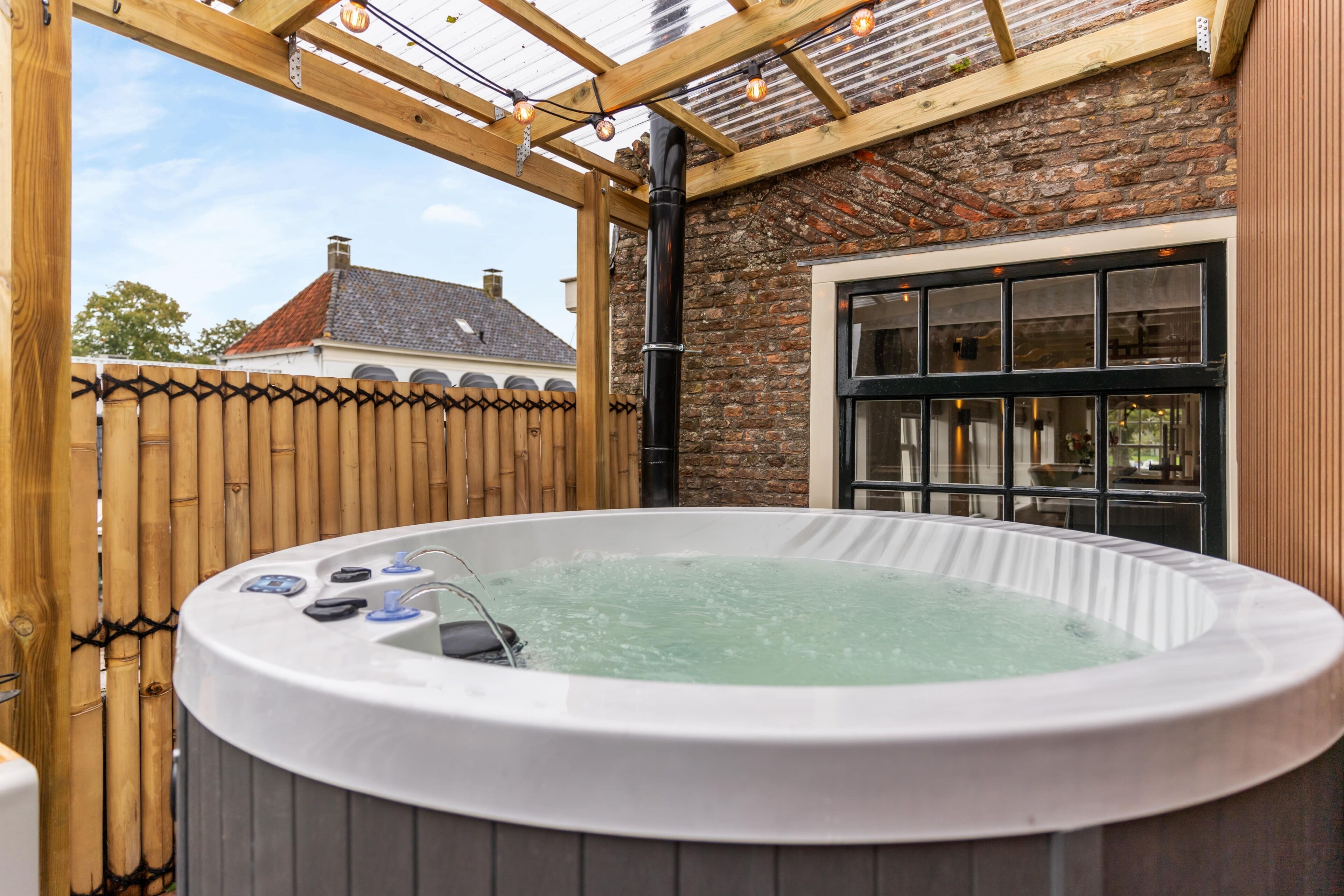 Outdoor spa tub