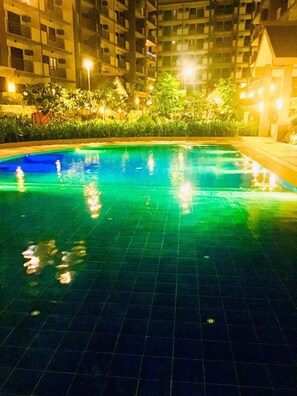 Pool - lovely  3 bedroom condo with amenities (Las Piñas)