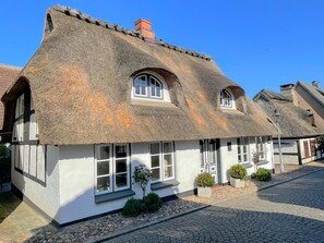 Exterior - Fisherman's cottage in Massholm (Maasholm)