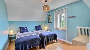 4 chambres, fer et planche Ă repasser, Wi-Fi, draps fournis