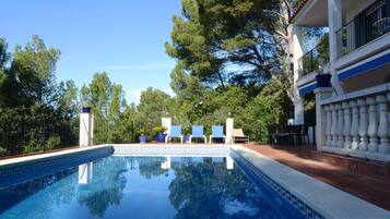 Villa | Pool | Indoor pool, outdoor pool