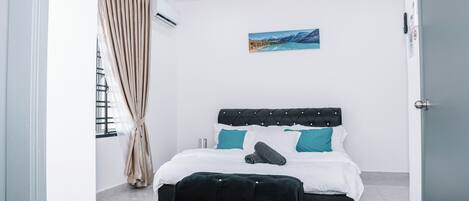 4 chambres, fer et planche à repasser, Wi-Fi, draps fournis