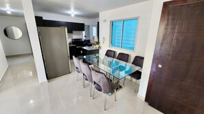 Dining - Condo confortable avec piscine, votre oasis de confort à Santo Domingo Nord (Santo Domingo Norte)