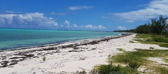 Rustic Beachfront Escape in Bambarra