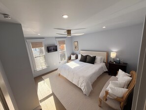 3 chambres, fer et planche à repasser, Wi-Fi, draps fournis