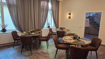 Daily buffet breakfast (EUR 11.5 per person)