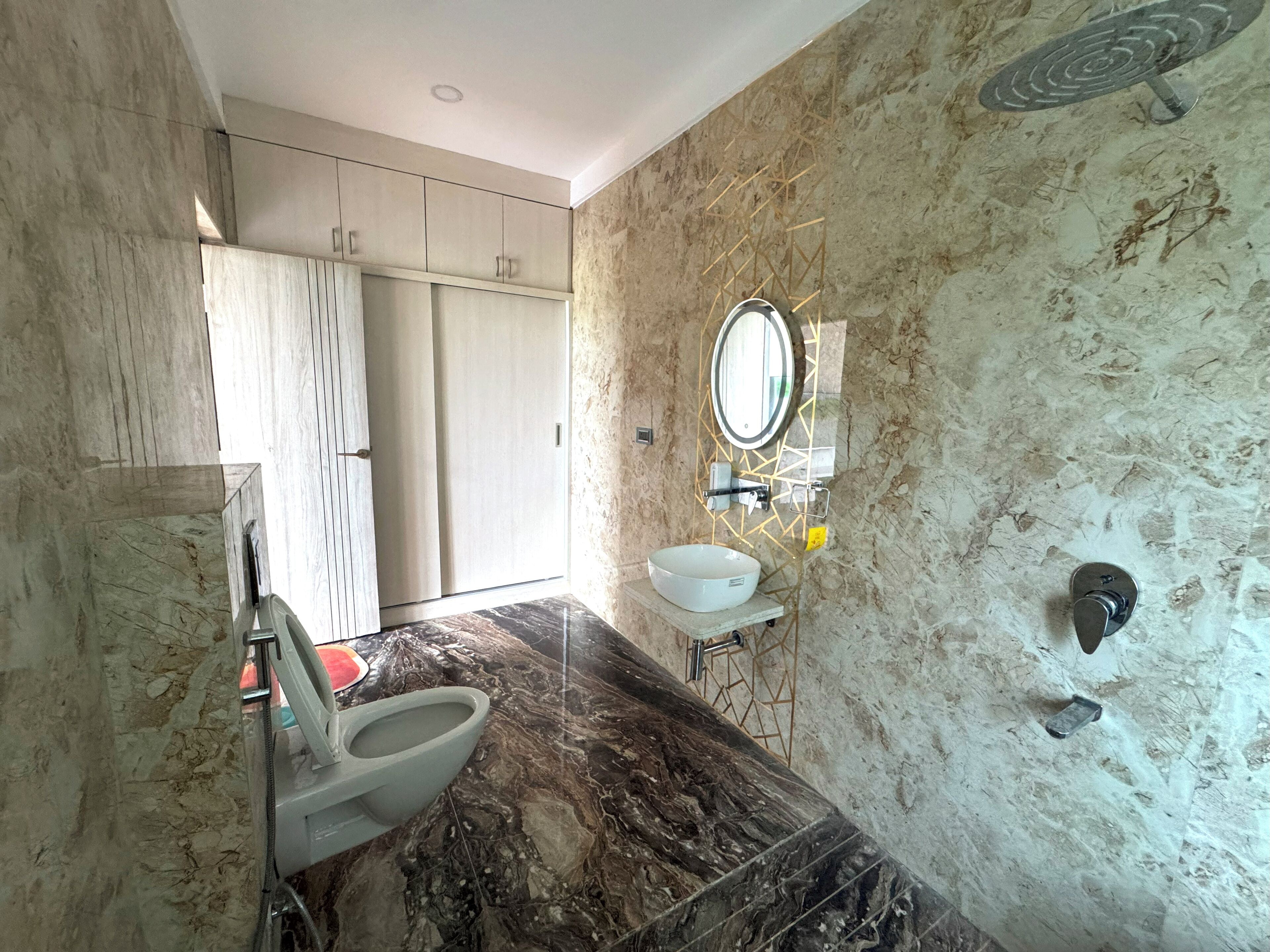 時尚別墅 | 浴室 | 拖鞋、毛巾