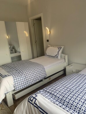 3 bedrooms, iron/ironing board, free WiFi, bed sheets