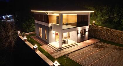 ĂİFTLİKTE KONAKLAMA VİLLA SAKLI BAHĂE
