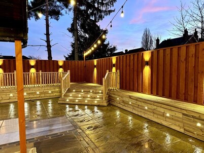 Large House 21 Guests | 8 Bedroom/13 bed & Firepit