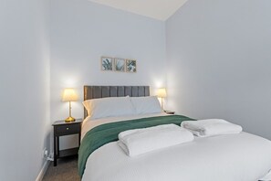 1 bedroom, iron/ironing board, Internet, bed sheets