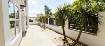 Modern Apartment Twin Room | Free Parking |Suite 3
