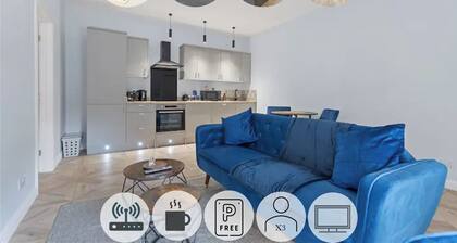 Modern Apartment King Bed| Free Parking| Suite 1