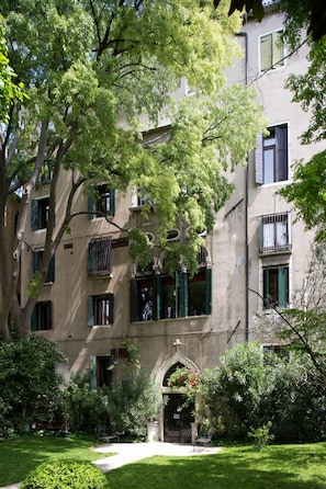 Extérieur