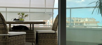 Sea View 1-bedroom condo with a balcony in Roseto degli Abruzzi with WiFi, AC