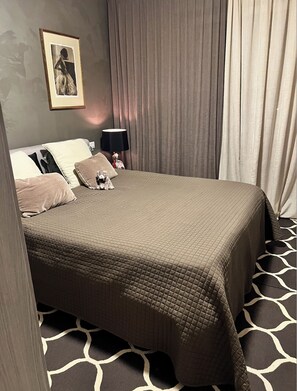 1 bedroom, iron/ironing board, WiFi, bed sheets