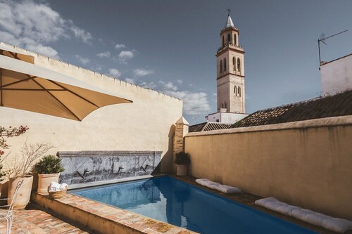 Palacio Catalina - Ten Bedroom Villa, Sleeps 22